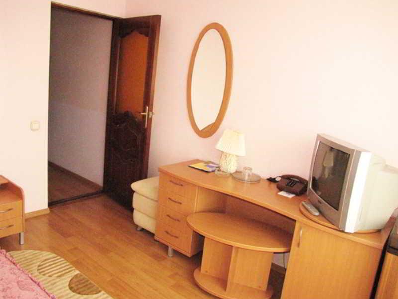 Intourist Hotel Брест Екстер'єр фото