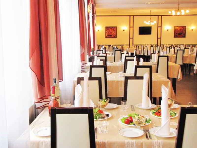 Intourist Hotel Брест Екстер'єр фото